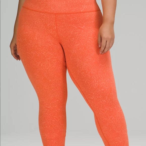 Quarrel Lululemon set SOLD OUT ONLINE - Picture 2 of 2